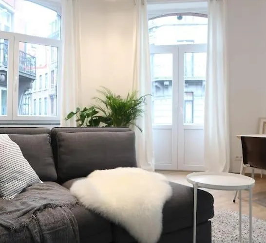 Apartment 1 Bedroom In Center - 1st Floor