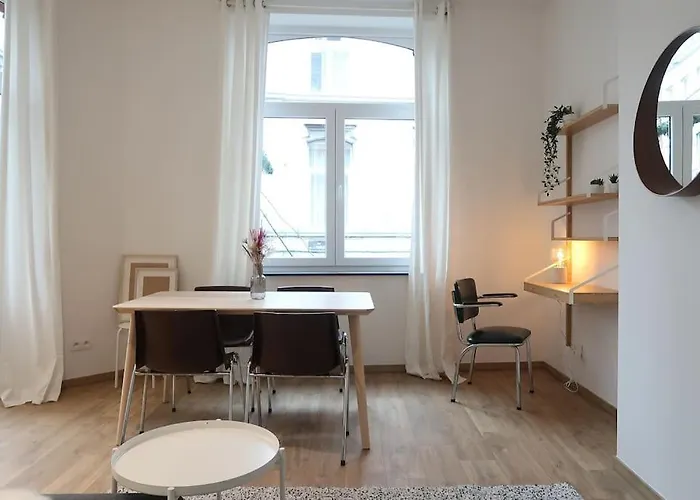 Apartment 1 Bedroom In Center - 1st Floor