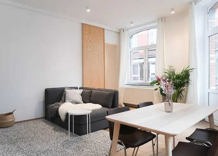 1 Bedroom In Center - 1st Floor * Liege